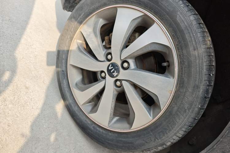Used Kia KX Cross 2017 1.4L AT GLS Right Rear Wheel Hub