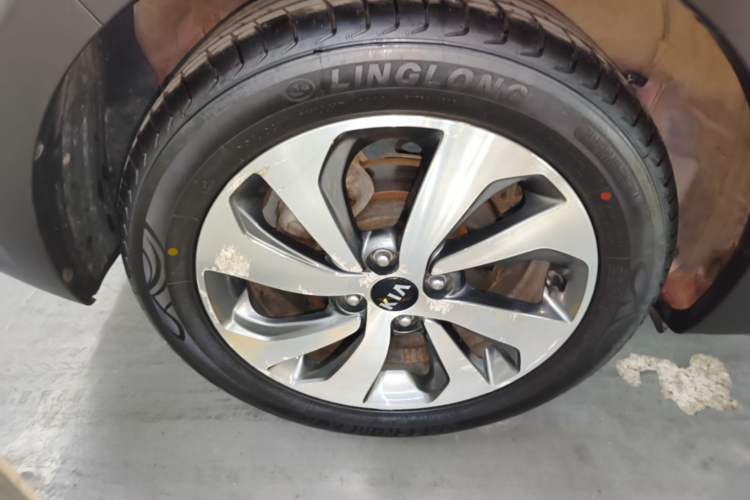 Used Kia KX Cross 2017 1.4L AT GLS Right Rear Wheel Hub