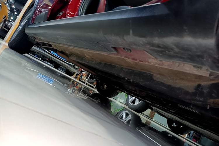 Used Kia KX Cross 2017 1.4L AT GLS Right Side Sill