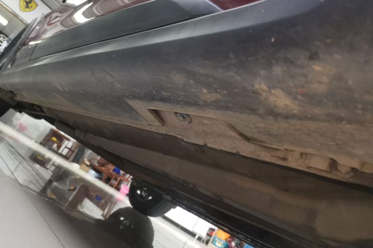 Used Kia KX Cross 2017 1.4L AT GLS Right Side Sill
