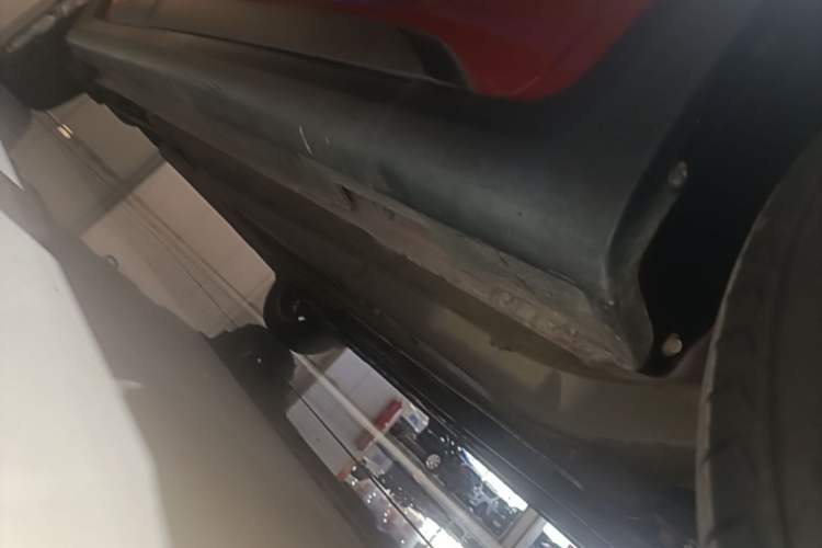 Used Kia KX Cross 2017 1.4L AT GLS Right Side Sill