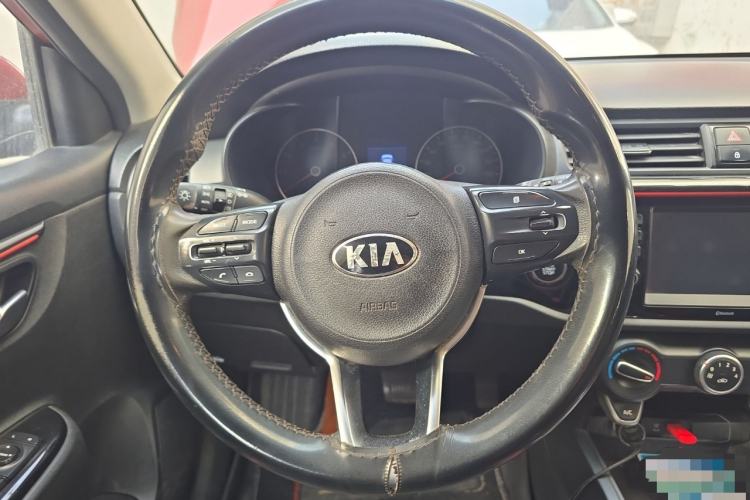 Used Kia KX Cross 2017 1.4L AT GLS Steering Wheel