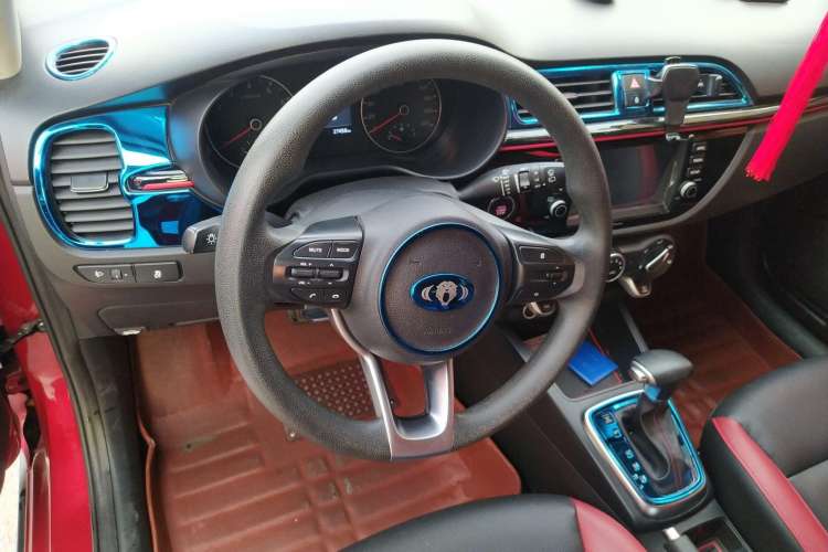 Used Kia KX Cross 2017 1.4L AT GLS Steering Wheel