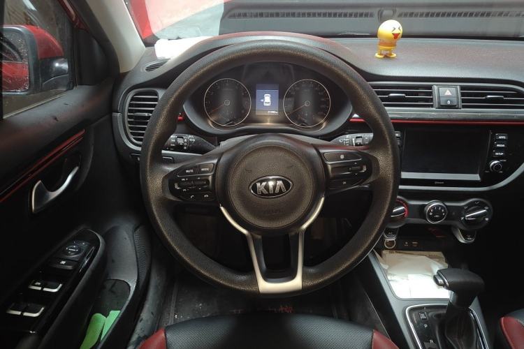 Used Kia KX Cross 2017 1.4L AT GLS Steering Wheel