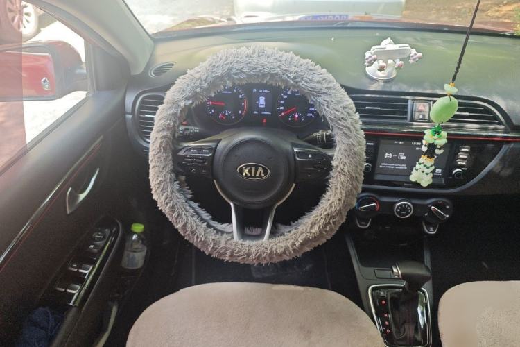 Used Kia KX Cross 2017 1.4L AT GLS Steering Wheel