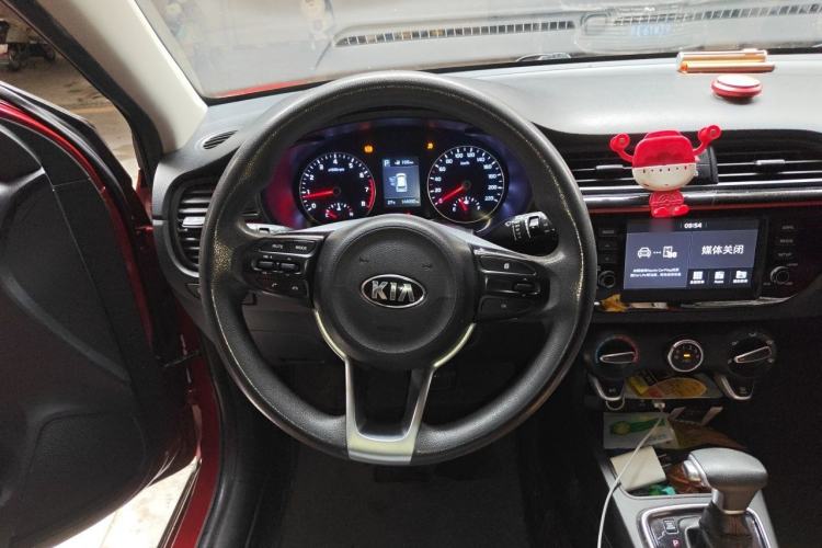 Used Kia KX Cross 2017 1.4L AT GLS Steering Wheel