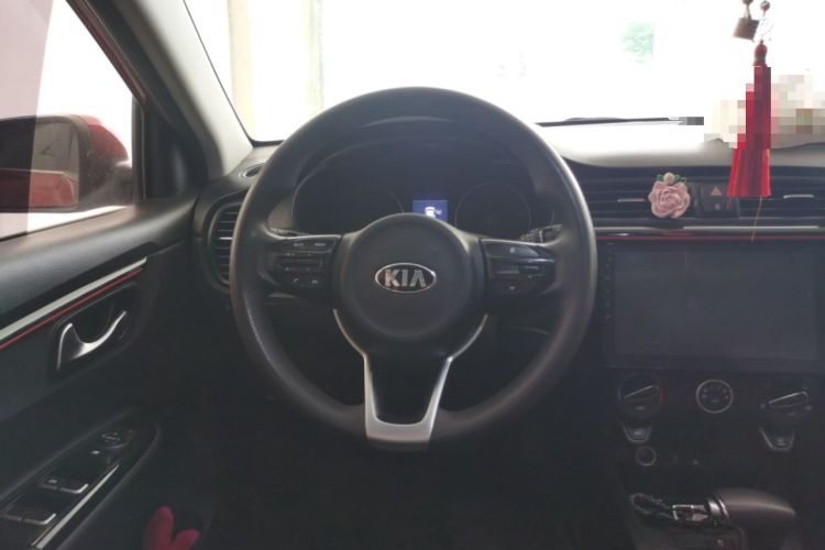 Used Kia KX Cross 2017 1.4L AT GLS Steering Wheel