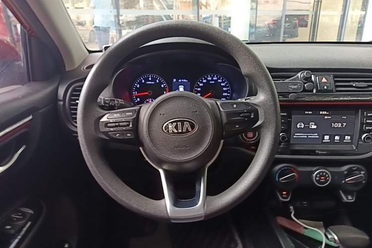 Used Kia KX Cross 2017 1.4L AT GLS Steering Wheel