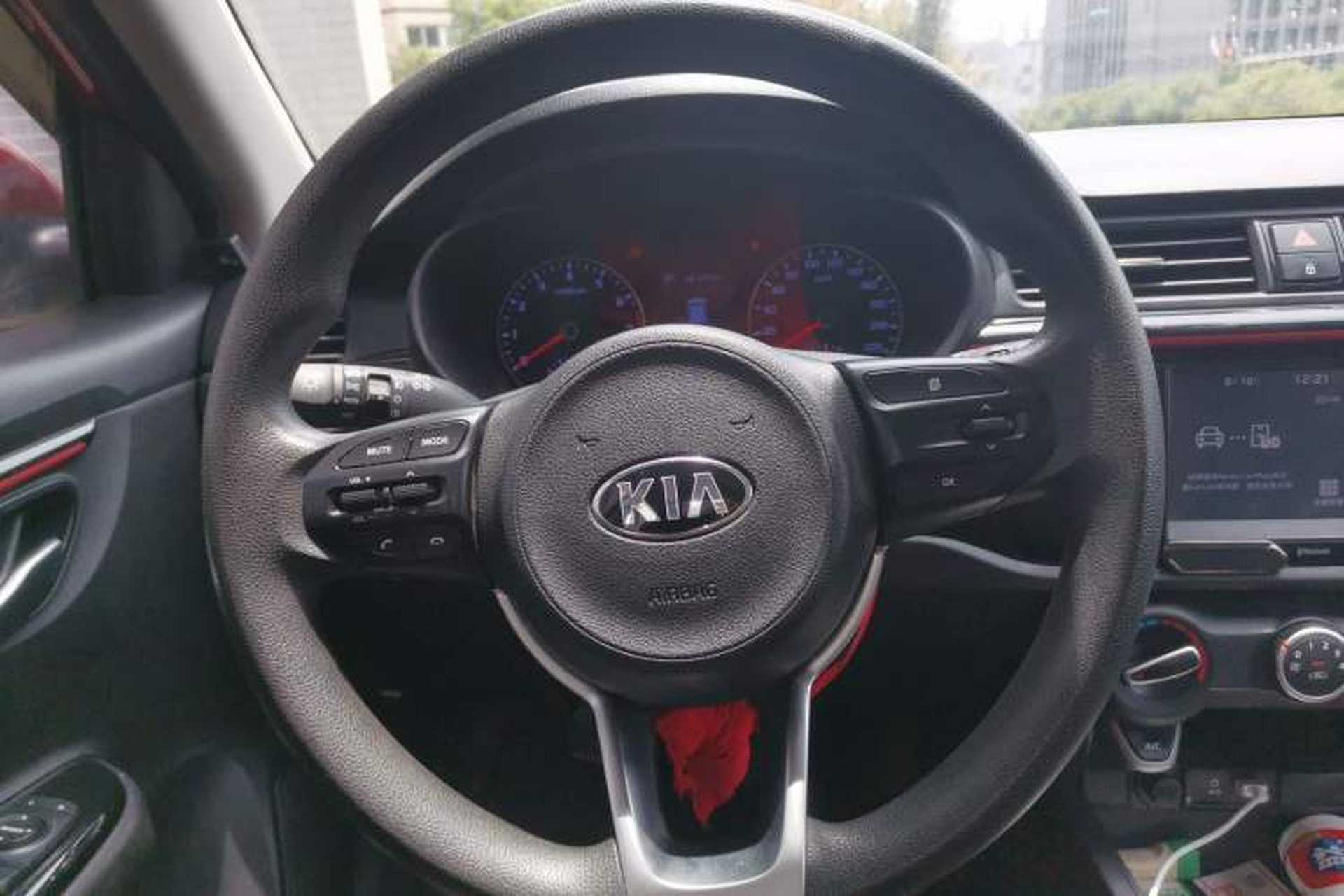 Used Kia KX Cross 2017 1.4L AT GLS Steering Wheel
