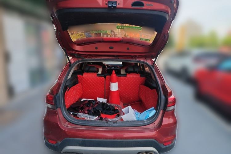 Used Kia KX Cross 2017 1.4L AT GLS Trunk