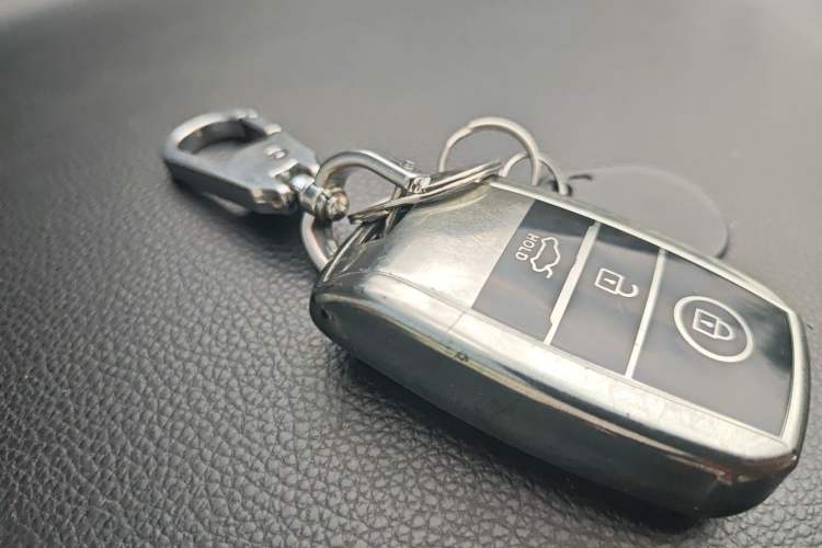 Used Kia KX Cross 2017 1.4L AT GLS Vehicle Key