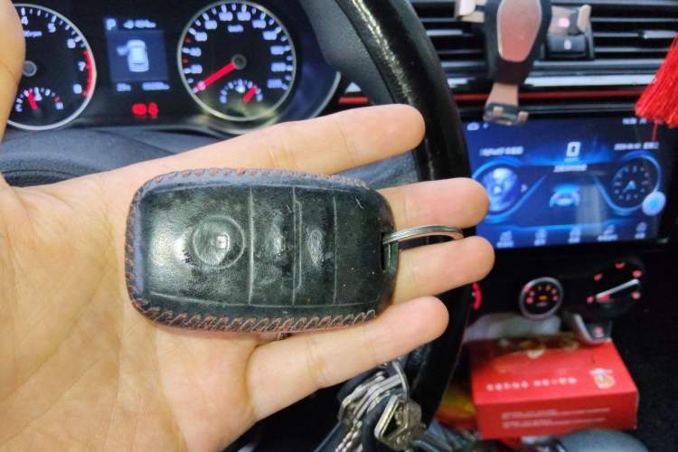 Used Kia KX Cross 2017 1.4L AT GLS Vehicle Key