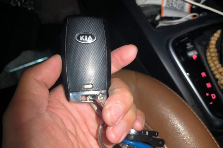 Used Kia KX Cross 2017 1.4L AT GLS Vehicle Key