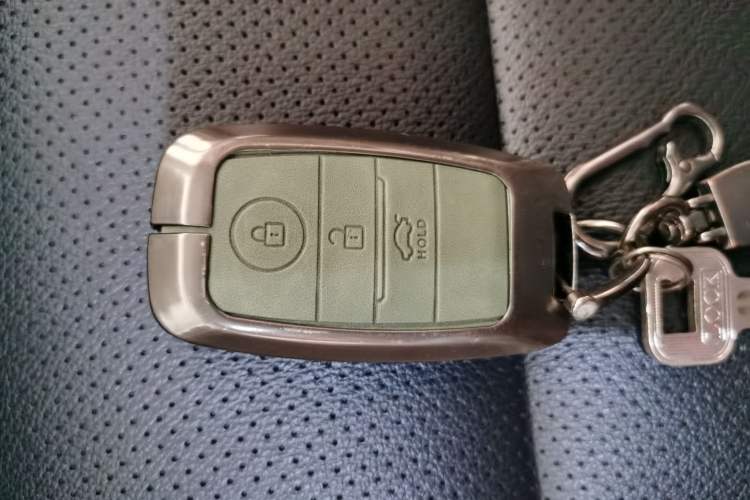 Used Kia KX Cross 2017 1.4L AT GLS Vehicle Key