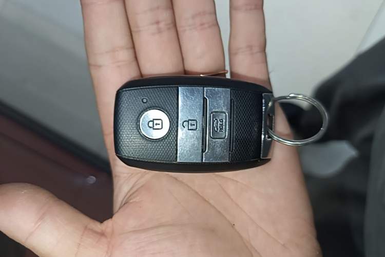 Used Kia KX Cross 2017 1.4L AT GLS Vehicle Key