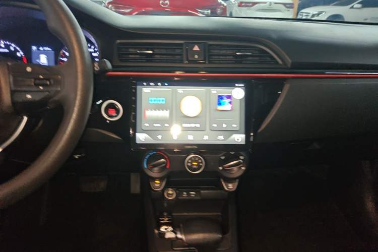 Used Kia KX Cross 2017 1.4L AT GLS Audio And AC Panel
