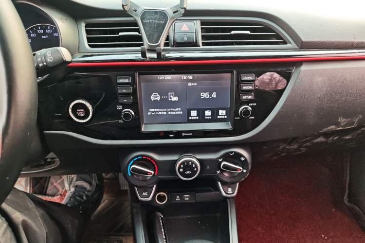 Used Kia KX Cross 2017 1.4L AT GLS Audio And AC Panel
