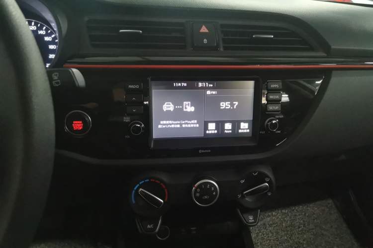 Used Kia KX Cross 2017 1.4L AT GLS Audio And AC Panel