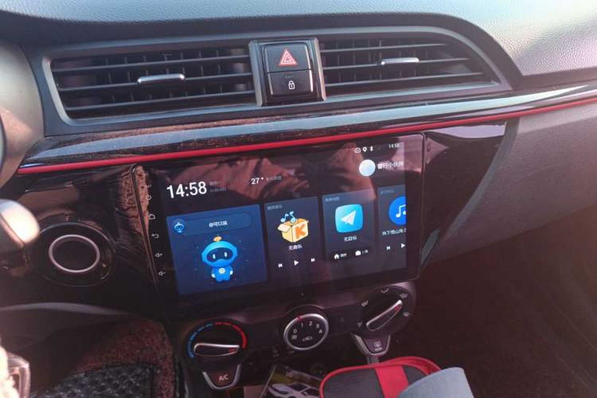Used Kia KX Cross 2017 1.4L MT GLS Audio And AC Panel