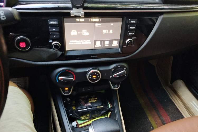 Used Kia KX Cross 2017 1.4L AT GLS Audio And AC Panel