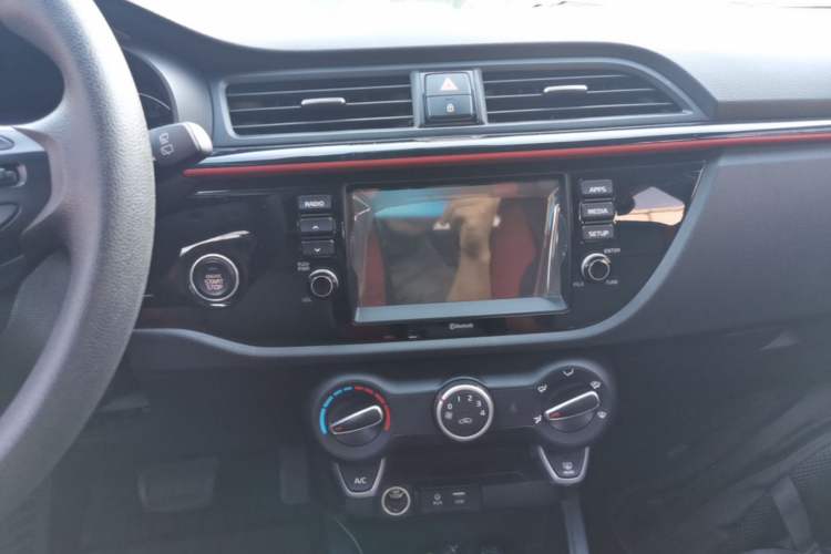 Used Kia KX Cross 2017 1.4L AT GLS Audio And AC Panel