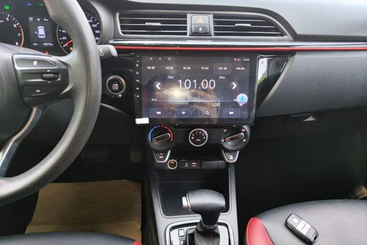 Used Kia KX Cross 2017 1.4L AT GLS Audio And AC Panel