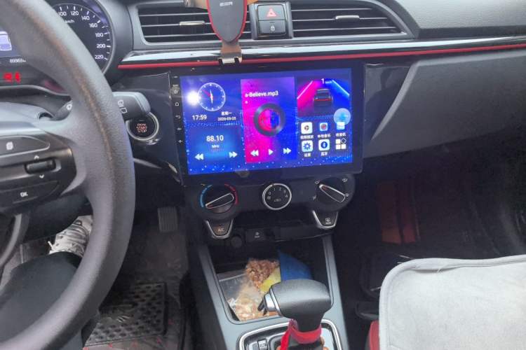 Used Kia KX Cross 2017 1.4L AT GLS Audio And AC Panel