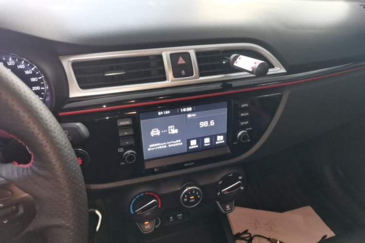 Used Kia KX Cross 2017 1.4L AT GLS Audio And AC Panel