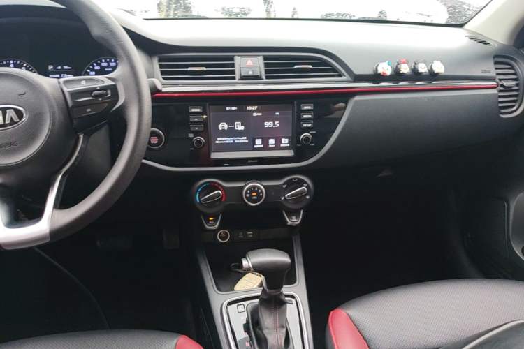 Used Kia KX Cross 2017 1.4L AT GLS Audio And AC Panel