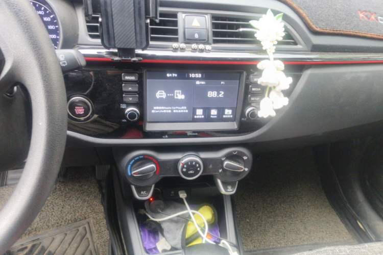 Used Kia KX Cross 2017 1.4L AT GLS Audio And AC Panel