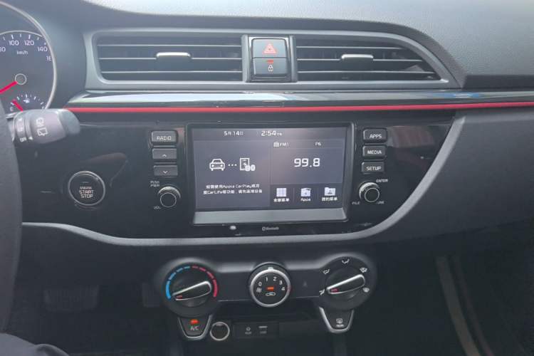Used Kia KX Cross 2017 1.4L AT GLS Audio And AC Panel