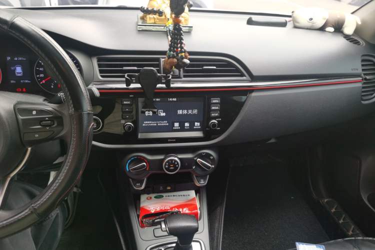 Used Kia KX Cross 2017 1.4L AT GLS Audio And AC Panel
