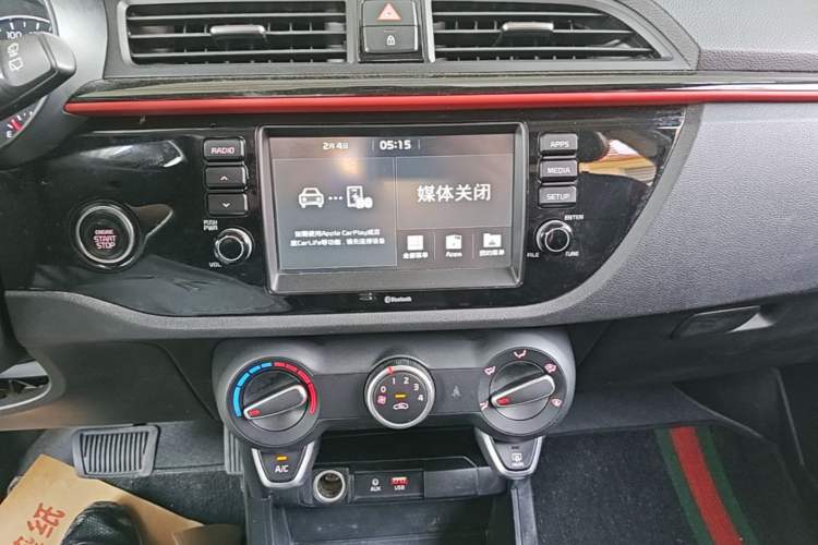 Used Kia KX Cross 2017 1.4L AT GLS Audio And AC Panel