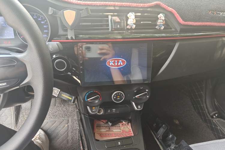 Used Kia KX Cross 2017 1.4L MT GLS Audio And AC Panel