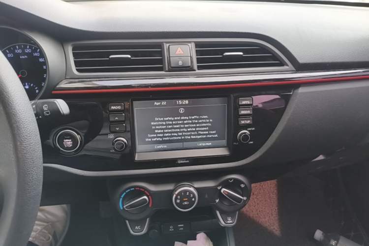 Used Kia KX Cross 2017 1.4L AT GLS Audio And AC Panel
