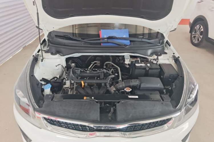 Used Kia KX Cross 2017 1.4L AT GLS Engine Bay