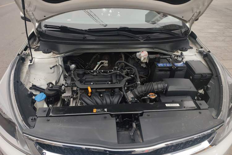 Used Kia KX Cross 2017 1.4L AT GLS Engine Bay
