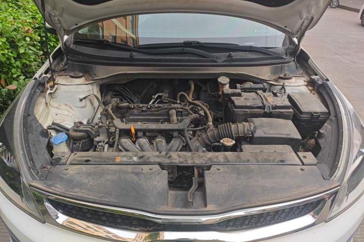 Used Kia KX Cross 2017 1.4L AT GLS Engine Bay