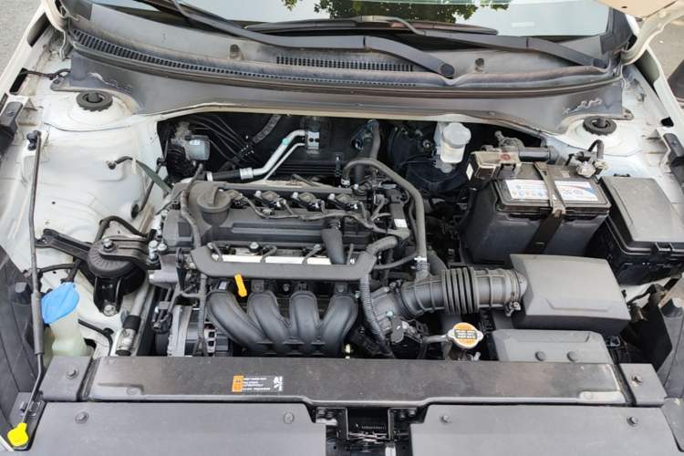 Used Kia KX Cross 2017 1.4L AT GLS Engine Bay