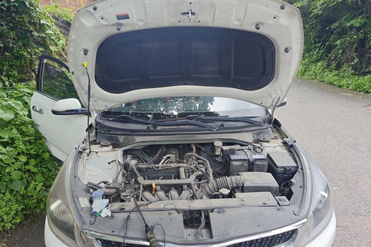 Used Kia KX Cross 2017 1.4L AT GLS Engine Bay