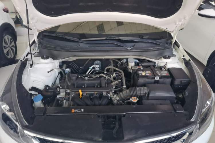Used Kia KX Cross 2017 1.4L AT GLS Engine Bay