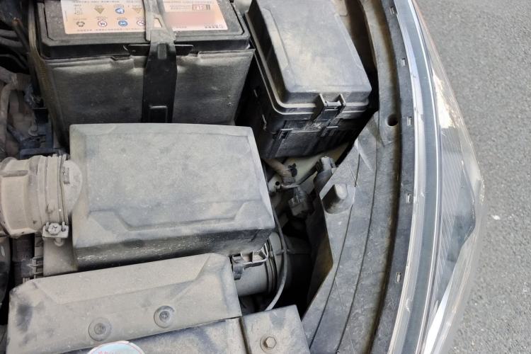 Used Kia KX Cross 2017 1.4L AT GLS Engine Bay Left