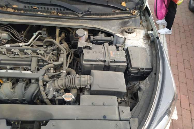Used Kia KX Cross 2017 1.4L AT GLS Engine Bay Left