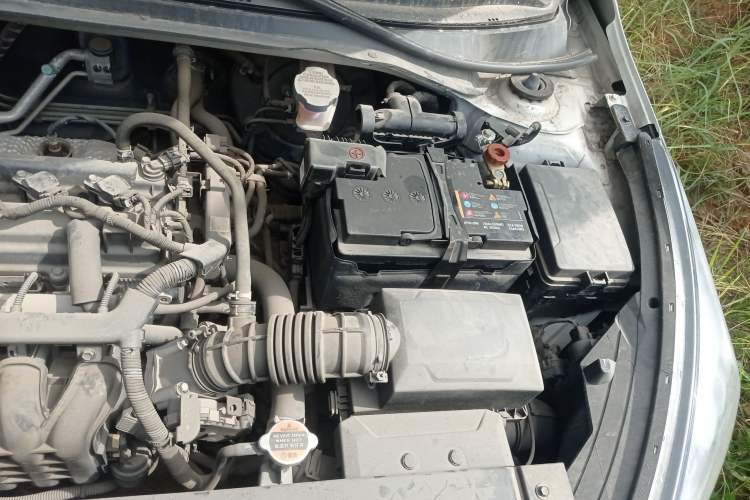 Used Kia KX Cross 2017 1.4L AT GLS Engine Bay Left