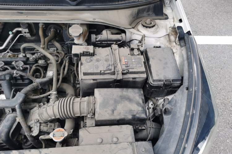 Used Kia KX Cross 2017 1.4L AT GLS Engine Bay Left
