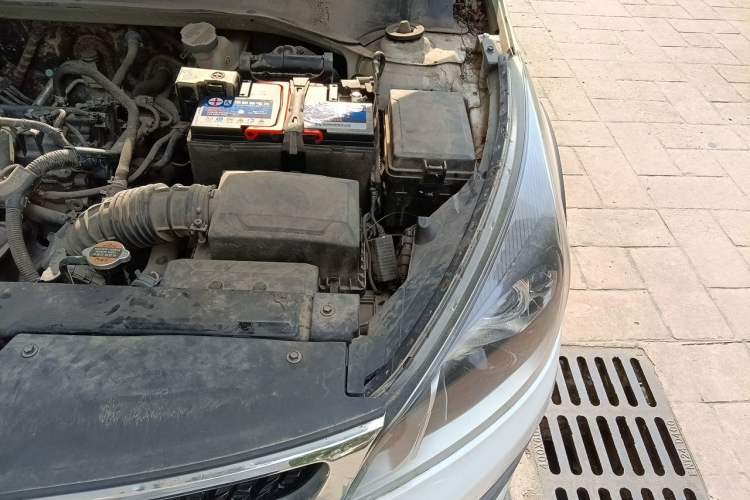 Used Kia KX Cross 2017 1.4L AT GLS Engine Bay Left