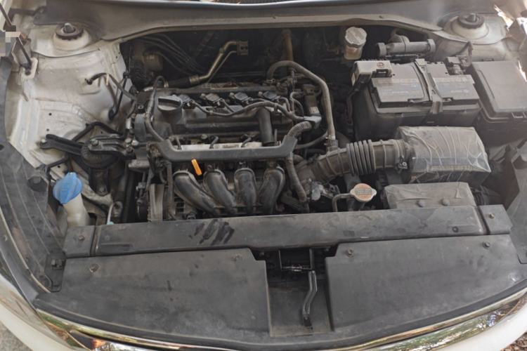 Used Kia KX Cross 2017 1.4L AT GLS Engine Bay