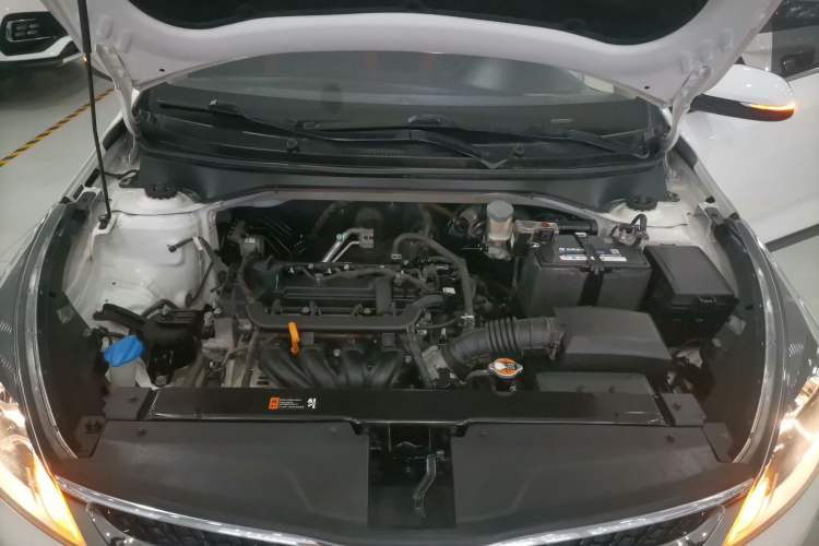 Used Kia KX Cross 2017 1.4L AT GLS Engine Bay