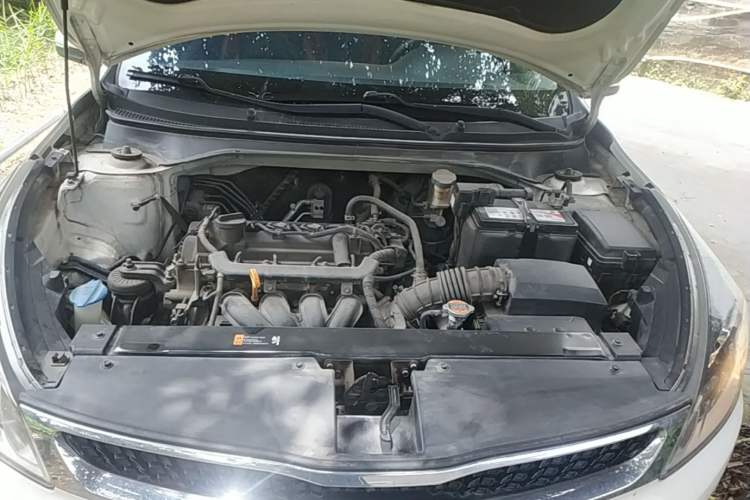Used Kia KX Cross 2017 1.4L AT GLS Engine Bay