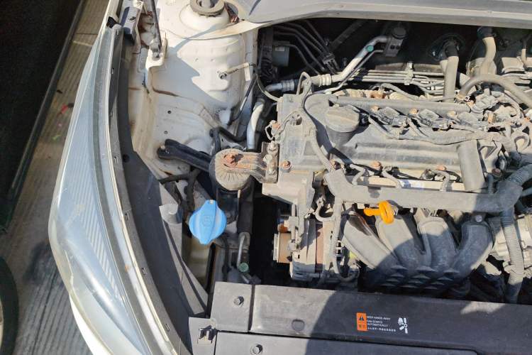 Used Kia KX Cross 2017 1.4L AT GLS Engine Bay Right